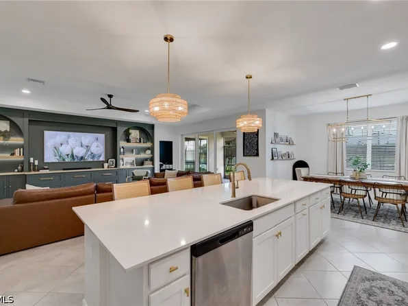 18890 Shimmer Dawn Ct, North Fort Myers, FL 33917