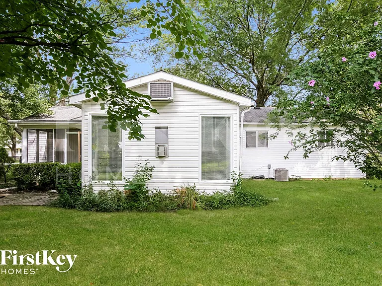 505 Vista Dr — Photo 14