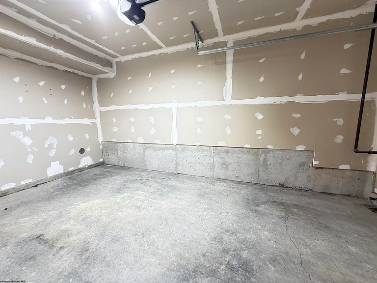 42 Dover Ct — Photo 3