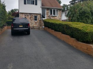 31 Prospect Rd, Parsippany, NJ 07054