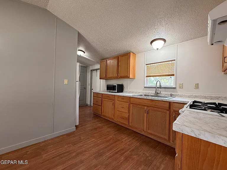 5941 Sixta Dr — Photo 18