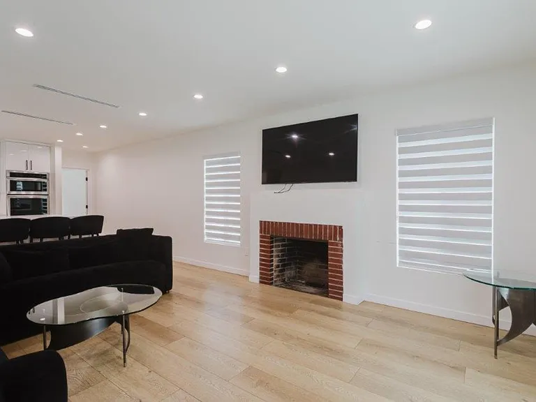 8119 Shadyglade Ave — Photo 16
