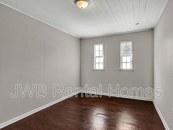 5th image of 2909 Aubrey Ave