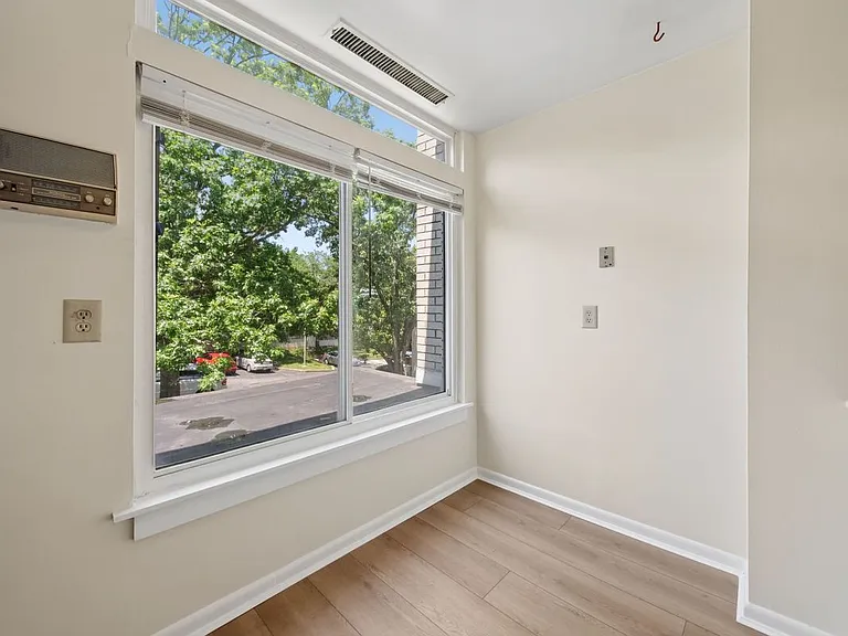 2332 Dana Ave — Photo 21