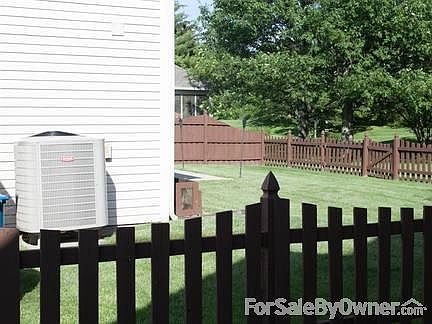 Large fenced area for pets!