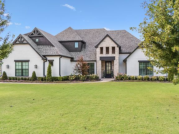 2nd image of 19236 E Twin Creeks Dr