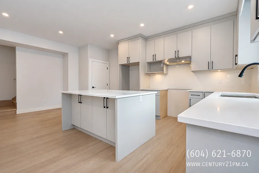 2 bed, 1.5 bath, 1237 sqft, $2,400 — Photo 3
