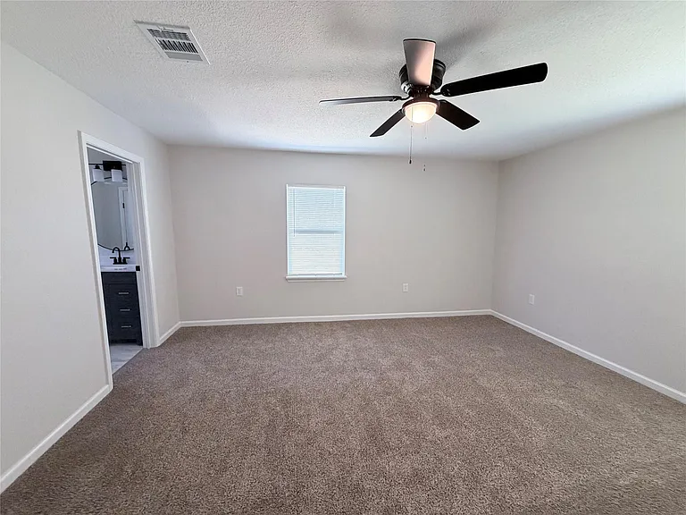 2915 Creston Dr — Photo 17