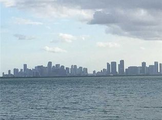1610 Bay Dr, Miami Beach, FL 33141