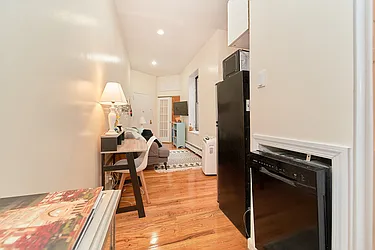 Rented by Living New York