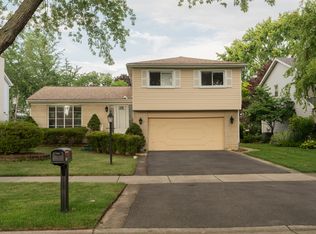 1801 N Beech Rd, Mount Prospect, IL 60056
