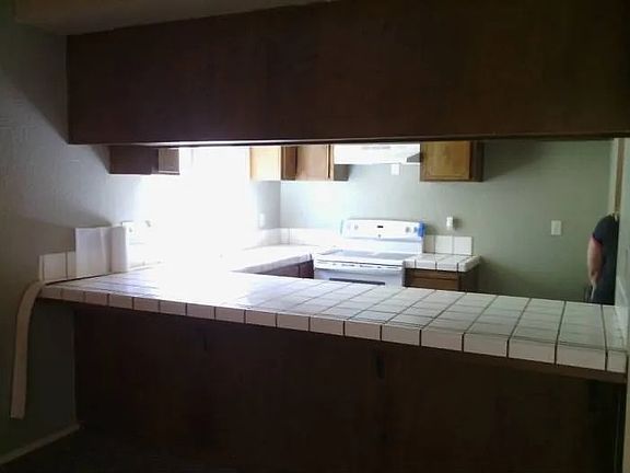 2nd image of 160 W Willow Creek Dr