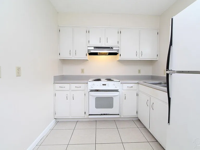 5301 Broad St — Photo 10