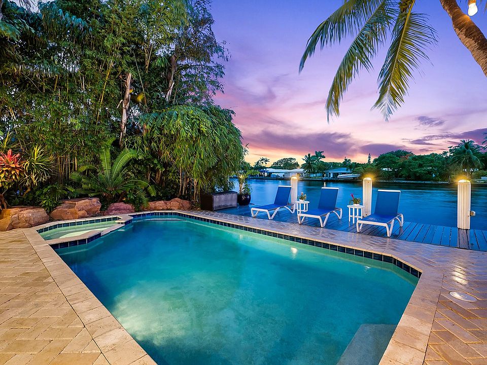 2nd image of 2807 Coral Shores Drive