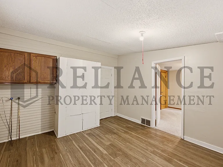 1028 W Munnell Ave — Photo 16