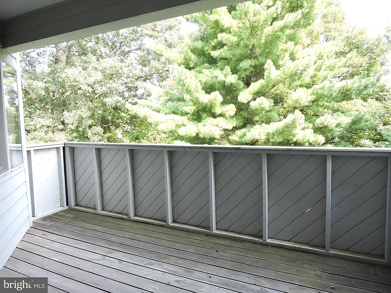 2219 Lowells Glen Rd #K — Photo 9