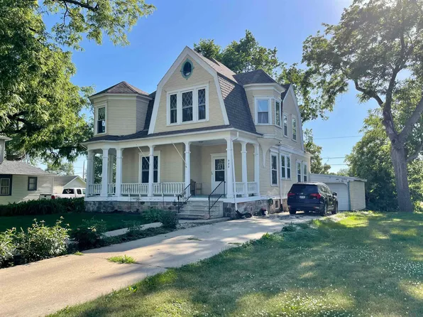 322 Otsego St, Storm Lake, IA 50588