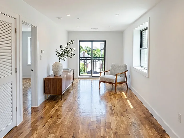 781 Fountain Ave #2B — Photo 7