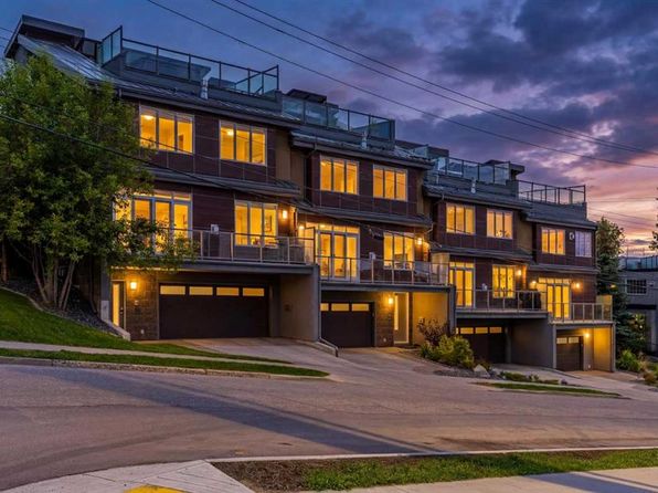2929 E 17th St SW, Calgary, AB T2T 4P7