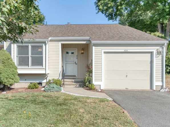 434 Lakeview Drive #434, Southington, CT 06489
