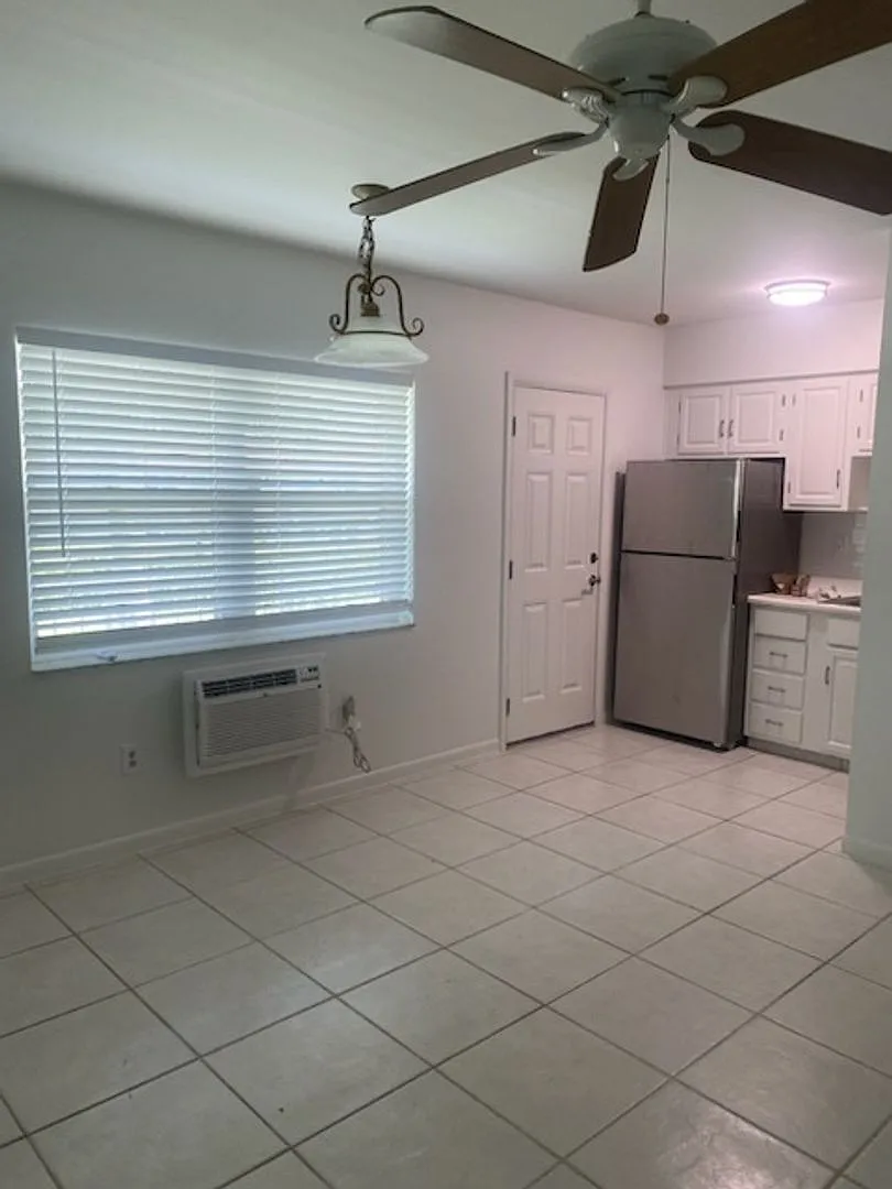 seabreeze South condo — Photo 1