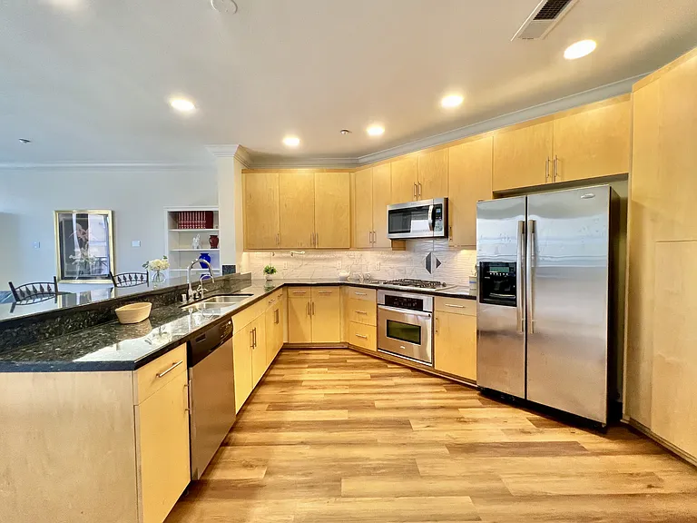 3650 5th Ave #513-1 — Photo 4