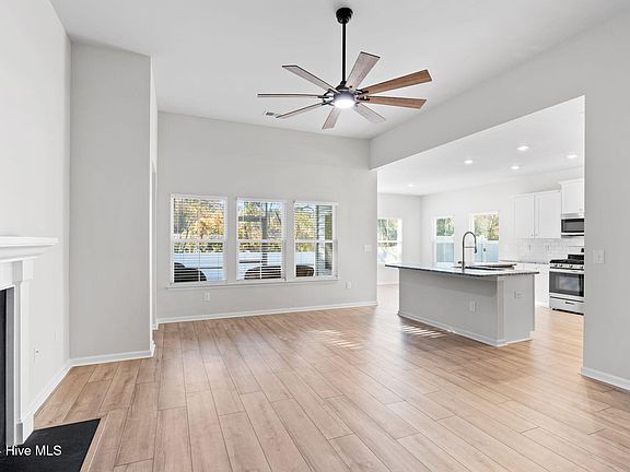 3rd image of 9025 Little Osprey Drive
