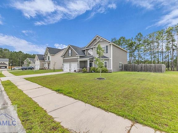 3rd image of 13 Blaze Cir