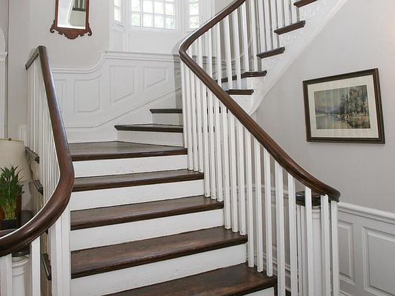 3rd image of 1600 Brinckle Ave #2