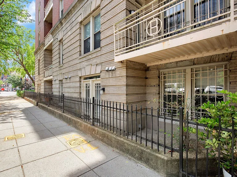 1801 Calvert St NW #G9 — Photo 2