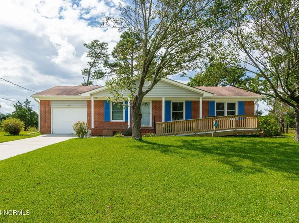 2405 Emeline Place, Morehead City, NC 28557