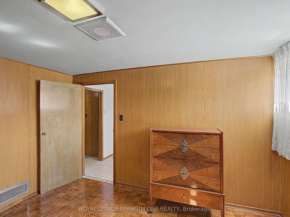 31st image of 76 Tavistock Rd