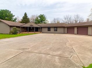 178 E Under Ridge Rd, Conneaut, OH 44030