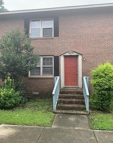 1st image of 132 Oakmont Dr APT D