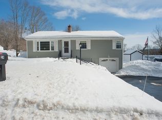 24 McQuades Ln, Northbridge, MA 01534