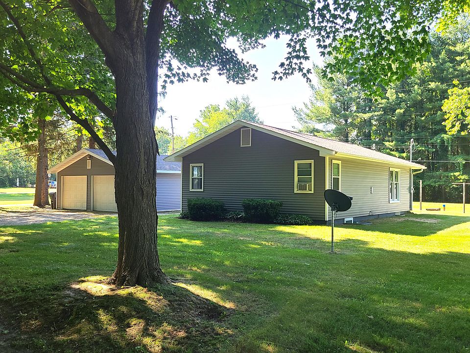 1st image of 64923 County Road 372