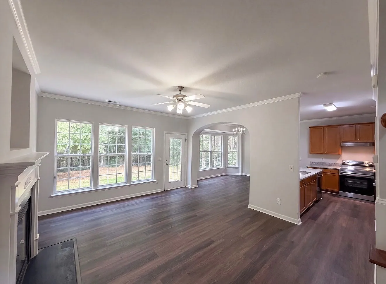 3 bed, 2000 sqft, $2,715 — Photo 1