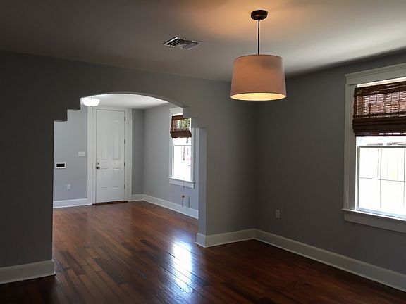 3rd image of 1240 Louisa St