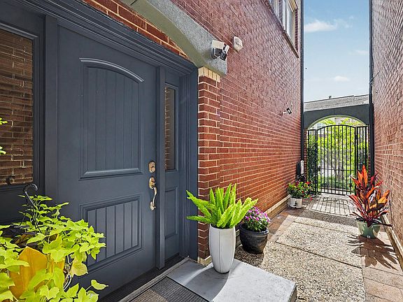 3rd image of 3612 Mulberry St