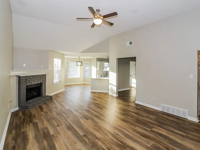 1125 Red Fern Cir W — Photo 4