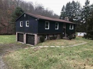 907 Menk Rd, New Kensington, PA 15068