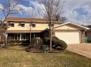 1131 Alpine Ln, Lemont, IL 60439
