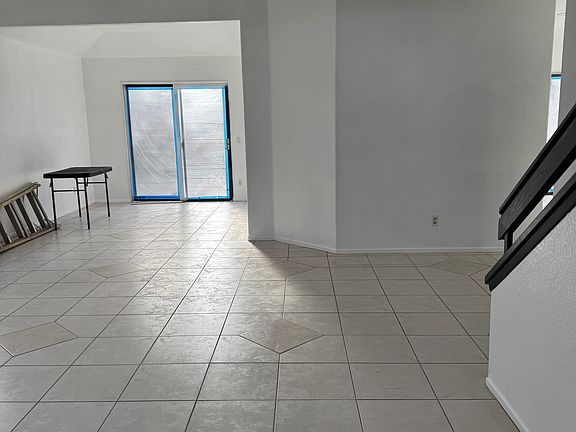 4th image of 10383 Brookmead Dr