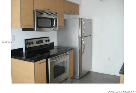 5th image of 1701 Sunset Harbour Dr APT F307