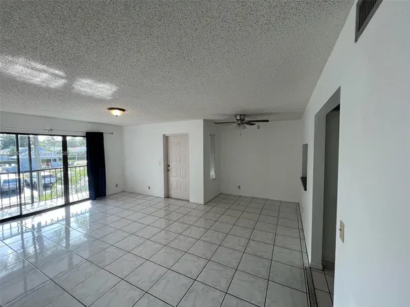 1001 Green Pine Blvd APT H2, West Palm Beach, FL 33409