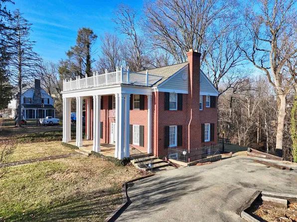 724 Prospect Ave, Pulaski, VA 24301