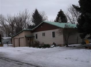 502 E 3rd St, Shoshone, ID 83352
