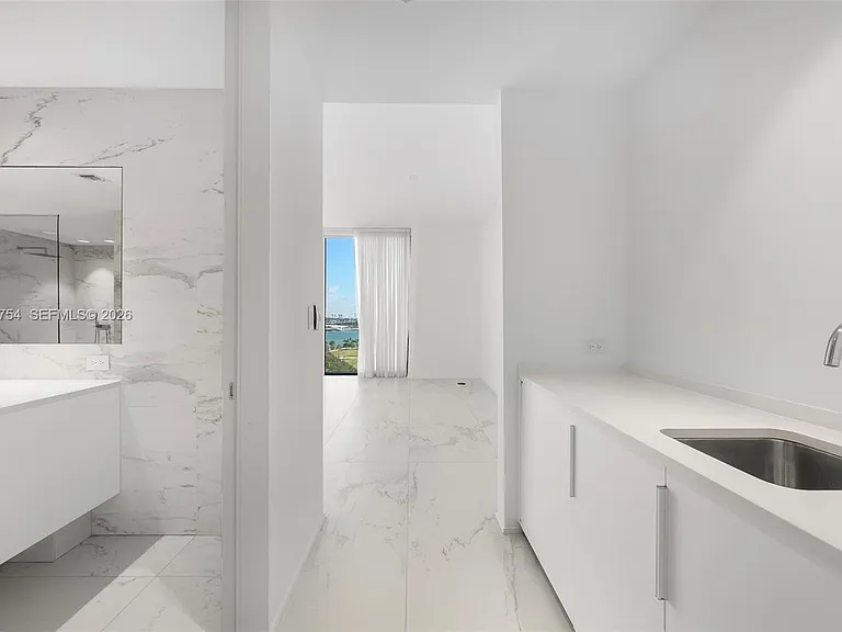 1000 Biscayne Blvd #1201 — Photo 87