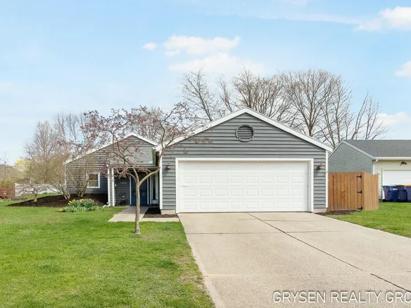 1416 Lenox Rd SE, Grand Rapids, MI 49506