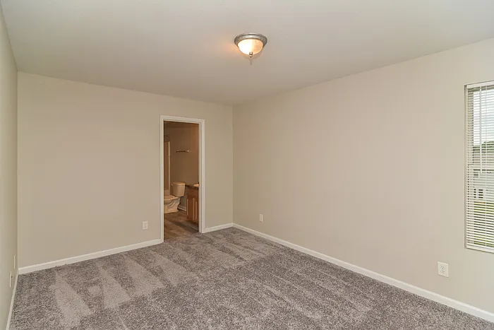 130 Dormont Dr NE — Photo 6